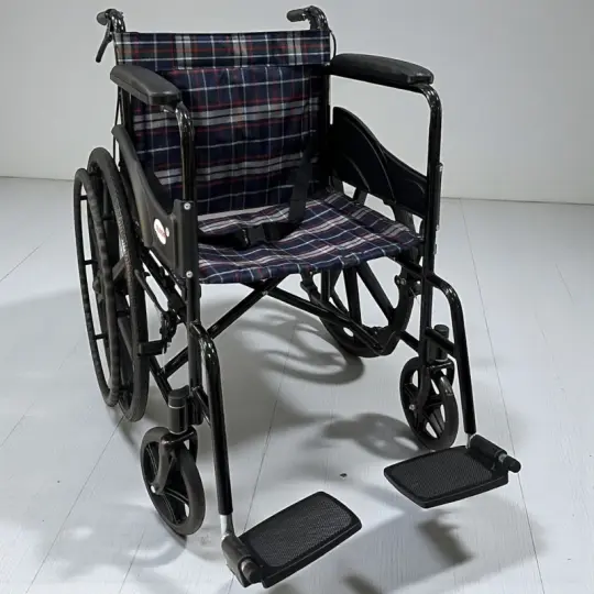 Poylin P100 Ekonomik Tekerlekli Sandalye - 1