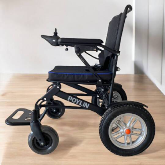 Poylin P205 Hafif Katlanabilir Akülü Tekerlekli Sandalye - 3
