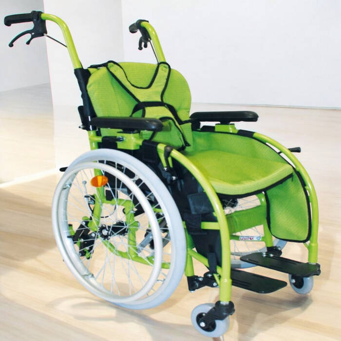 Poylin P981 Pediatrik Çocuk Tekerlekli Sandalyesi - 1